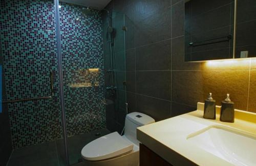 Tan Binh Apartment | Serviced Apartment at Republic Plaza - Pool & City View, near T3 airport Tan Son Nhat
