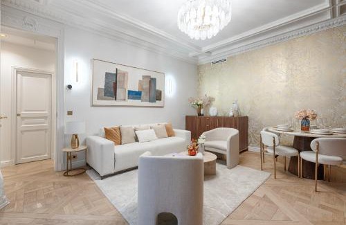8th Arrondissement Apartment | Serviced Apartment - 6 Guests - Champs-Élysées