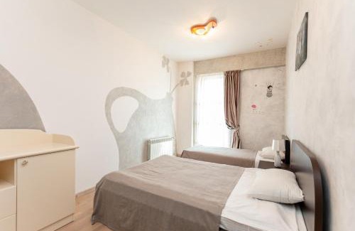 mtatsminda Apartment | Serviced Apartment on Rustaveli Avenue 9