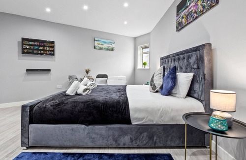 Feltham West Apartment | Serviced Ensuite Room Feltham Heathrow London TW13