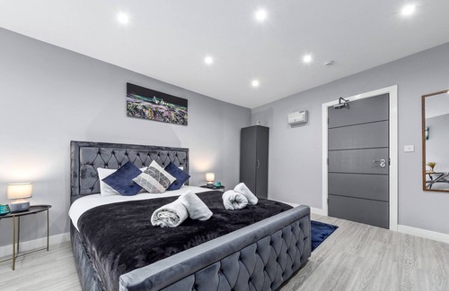 Feltham West Apartment | Serviced Ensuite Room Feltham Heathrow London TW13