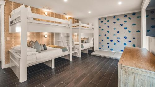 Siesta Key House | Serving Sunset