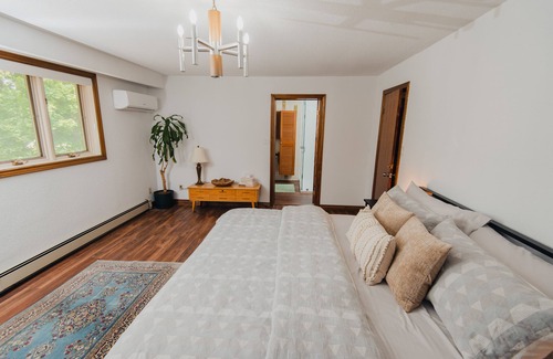 Perth South Bed & Breakfast | Servus Stratford
