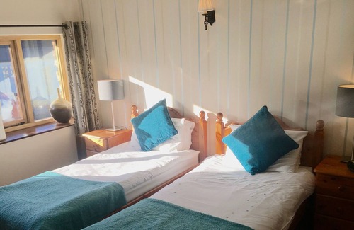 Liverton Cottage | Set in safe, car free setting, close to Totnes, Dartmoor and south Devon beaches