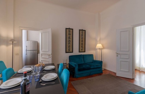 Duomo Apartment | Seta spacious apartment next to the Duomo