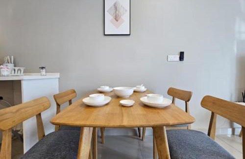Shah Alam Apartment | Setia Alam Walking Distance Convention Centre 2 Bedroom 2-4pax