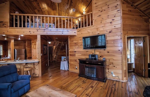 Broken Bow Cabin | Seven Eagles- Broken Bow/Hochatown- 2bd