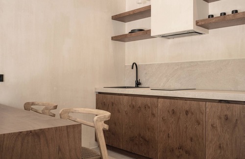 Paliouri Apartment | Seven Rocks Suites