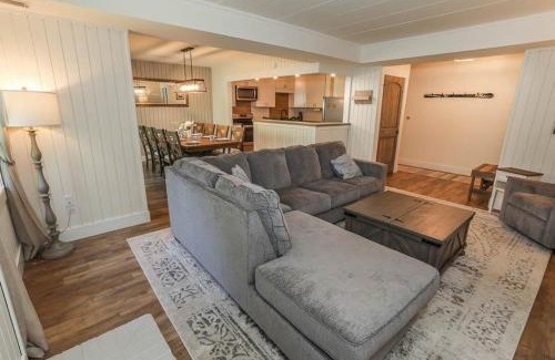Seven Springs Apartment | Seven Springs 2 Bedroom Premium Condo, Great for families condo