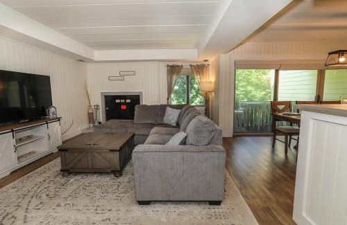 Seven Springs Apartment | Seven Springs 2 Bedroom Premium Condo, Great for families condo
