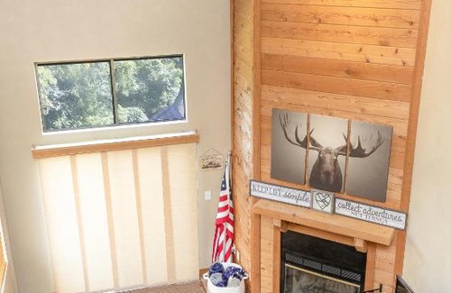 Seven Springs Apartment | Seven Springs 2BRLoft Premium Condo, sleeps 11! condo