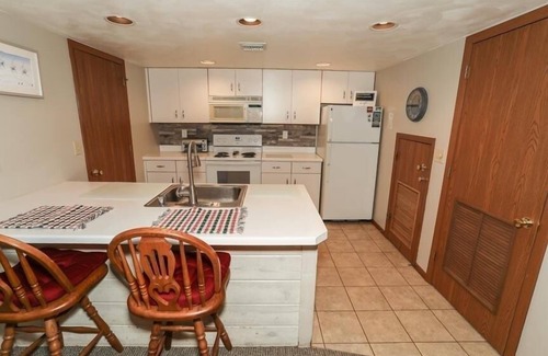 Seven Springs Condo | Seven Springs Meadowridge 2 Bedroom Standard Condo with Mountain Views by RedAwning