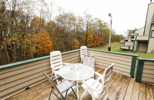 Seven Springs Condo | Seven Springs Meadowridge 2 Bedroom Standard Condo with Mountain Views by RedAwning