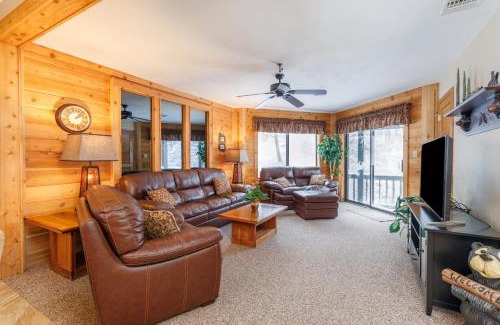 Seven Springs Apartment | Seven Springs Stoneridge 3 Bedroom Standard Condo, Private Deck condo