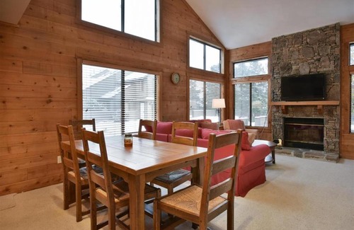 Seven Springs Apartment | Seven Springs Sunridge 3 Bedroom Standard Condo, Sleep 10! condo