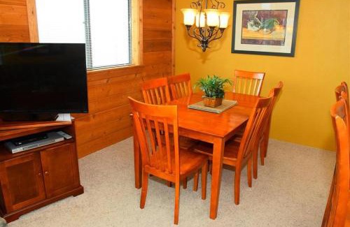 Seven Springs Apartment | Seven Springs Sunridge 3 Bedroom Standard Condo with Loft, Ski-In Out condo