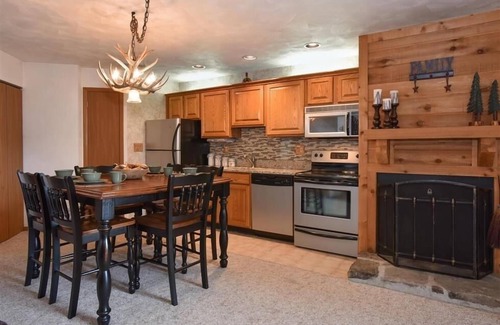 Seven Springs Condo | Seven Springs Sunridge 1 Bedroom Loft Standard Condo, Ski In Ski Out! by RedAwning