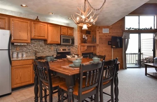 Seven Springs Condo | Seven Springs Sunridge 1 Bedroom Loft Standard Condo, Ski In Ski Out! by RedAwning