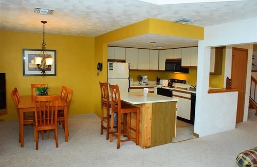Seven Springs Condo | Seven Springs Sunridge 3 Bedroom Standard Condo with Loft, Ski-In/Out by RedAwning