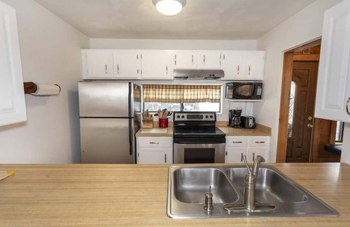 Seven Springs Condo | Seven Springs - Swiss Mountain 3 Bedroom Standard Condo, Near Golf Course by RedAwning