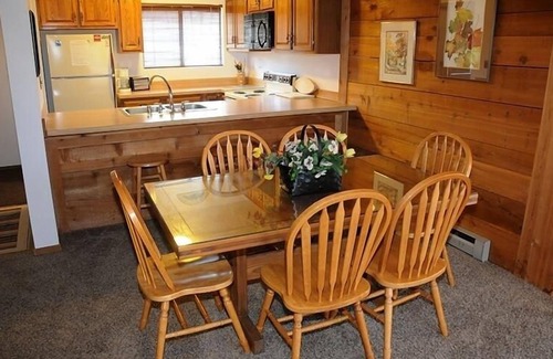 Seven Springs Condo | Seven Springs Swiss Mountain 3 Bedroom Standard Condo, Sleeps 8! by RedAwning