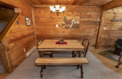 Seven Springs Apartment | Seven Springs - Swiss Mountain 3 Bedroom Standard Condo, Near Golf Course condo
