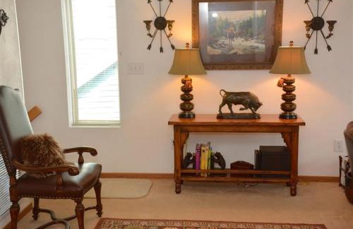 Seven Springs Apartment | Seven Springs Woodridge 4 Bedroom Premium Condo, Mountain Views and Sleeps 10! condo
