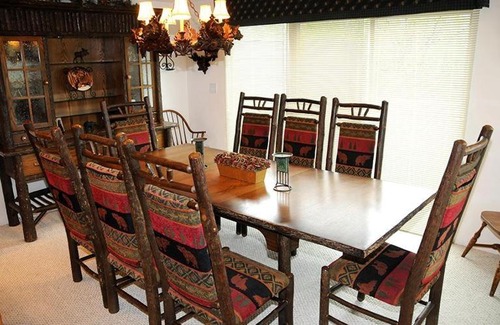 Seven Springs Apartment | Seven Springs Woodridge 4 Bedroom Premium Condo, Sleeps 10, Deck with Mountain Views condo