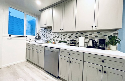 Inner Parkside Apartment | SF Cozy&Quiet 2Br home WIFi&Laundry in building on 3Rd floor