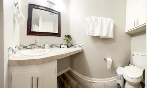 Nacogdoches Apartment | SFA Retreat, Spacious Downtown Apartment