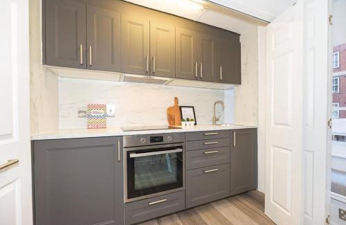 City of Westminster House | SG, Boutique Mayfair Central London Apartment