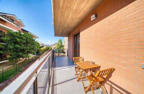 Rivoli Apartment | SGHouse apartment with free parking