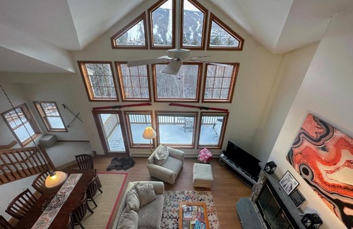 Bretton Woods House | SH3 Luxurious Stonehill Townhouse in Bretton Woods with Magnificent View