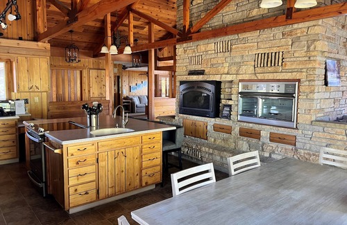 Waupaca House | Shadow Lake Retreat House ~ Waterfront ~ Includes kayaks, paddle boards, bikes.