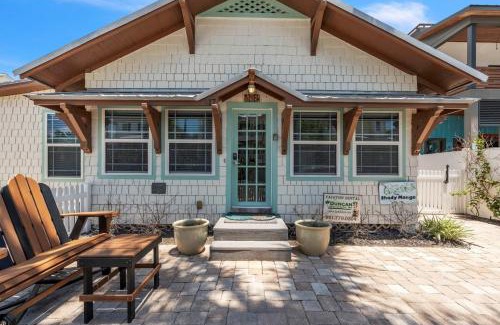 Anna Maria House | Shady Mango home