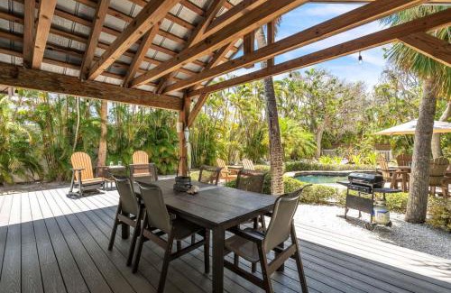 Anna Maria House | Shady Mango home