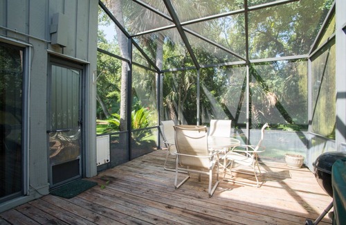 Sawgrass House | Shady Palms Pet-friendly townhouse w/beach access