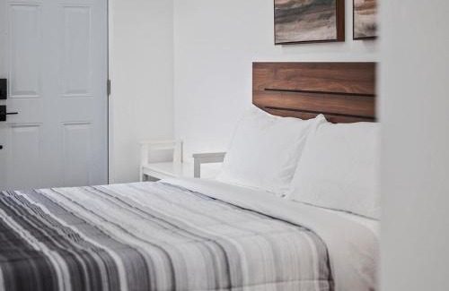Shadyside Apartment | Shadyside, Central !2 Bright and Stylish Studio With Free Parking