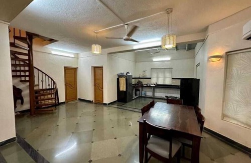 Mumbai Villa | Shahab Bungalow