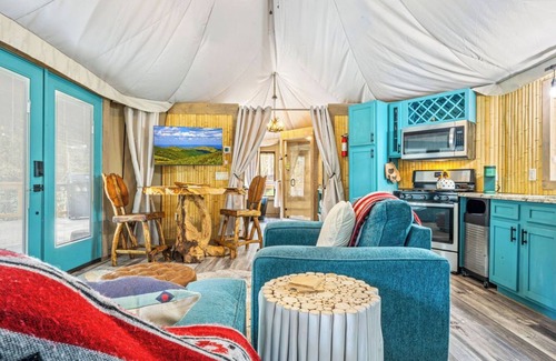 Bryson City Cabin | Shakonohey, Romantic Forest safari tent for two, Deep Creek & Smoky Mountains