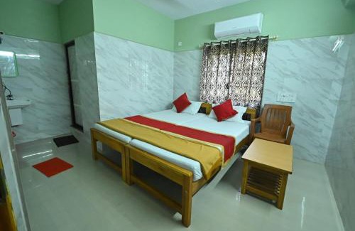 Murudeshwara Hotel | Shaktisha Paradise