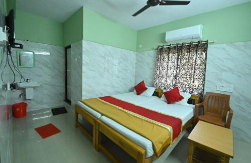 Murudeshwara Hotel | Shaktisha Paradise