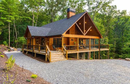 Mineral Bluff House | Shalom in the Wood