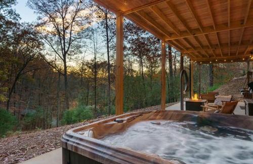 Mineral Bluff House | Shalom in the Wood