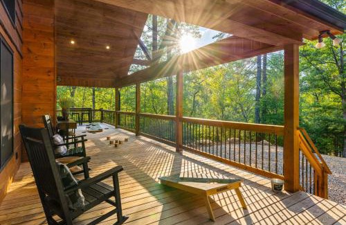 Mineral Bluff House | Shalom in the Wood