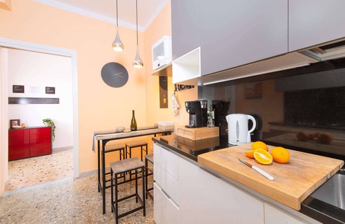 Pisa Apartment | Shamatha Apartment - Two Bedroom Apartment, Sleeps 6