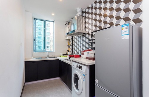 Downtown Shanghai Apartment | Shanghai Hills&Chuanyu Inn Near NECC 69-704