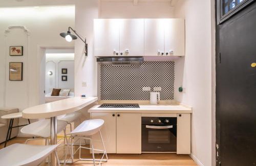 Downtown Shanghai Apartment | Shanghai Yi Du B&B - Near People's Square Metro Station and the Bund