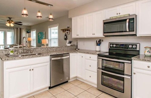 Surf City House | Shangri La - 2BR Turtle Cove Townhouse Near Pool