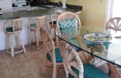 Cutthroat Harbor Estates House | SHANGRI-LA Sept Special Rates